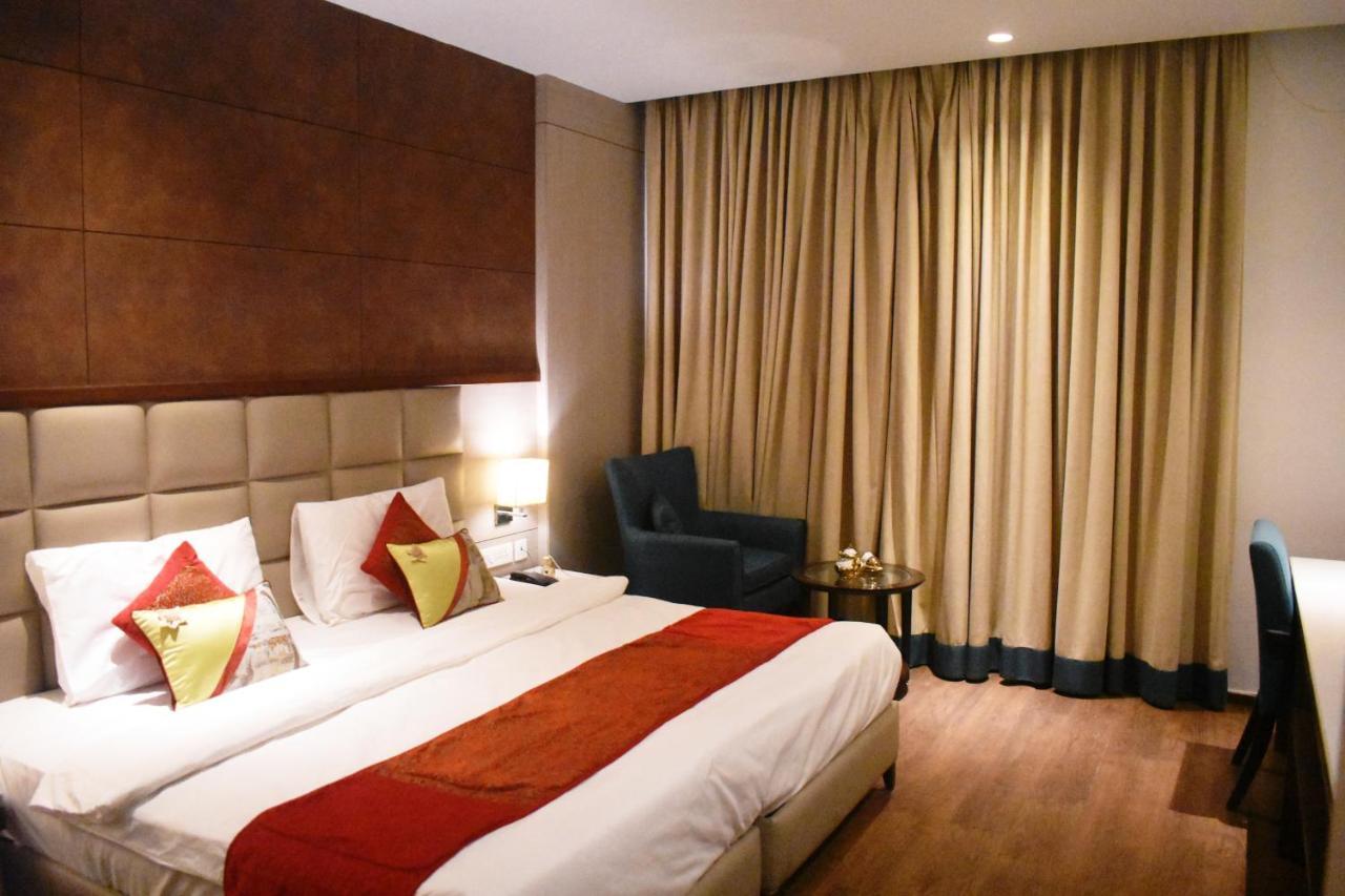 Lemonwood Suites By F9 Hotels - Trivoli Garden Chhatarpur Nueva Delhi Exterior foto