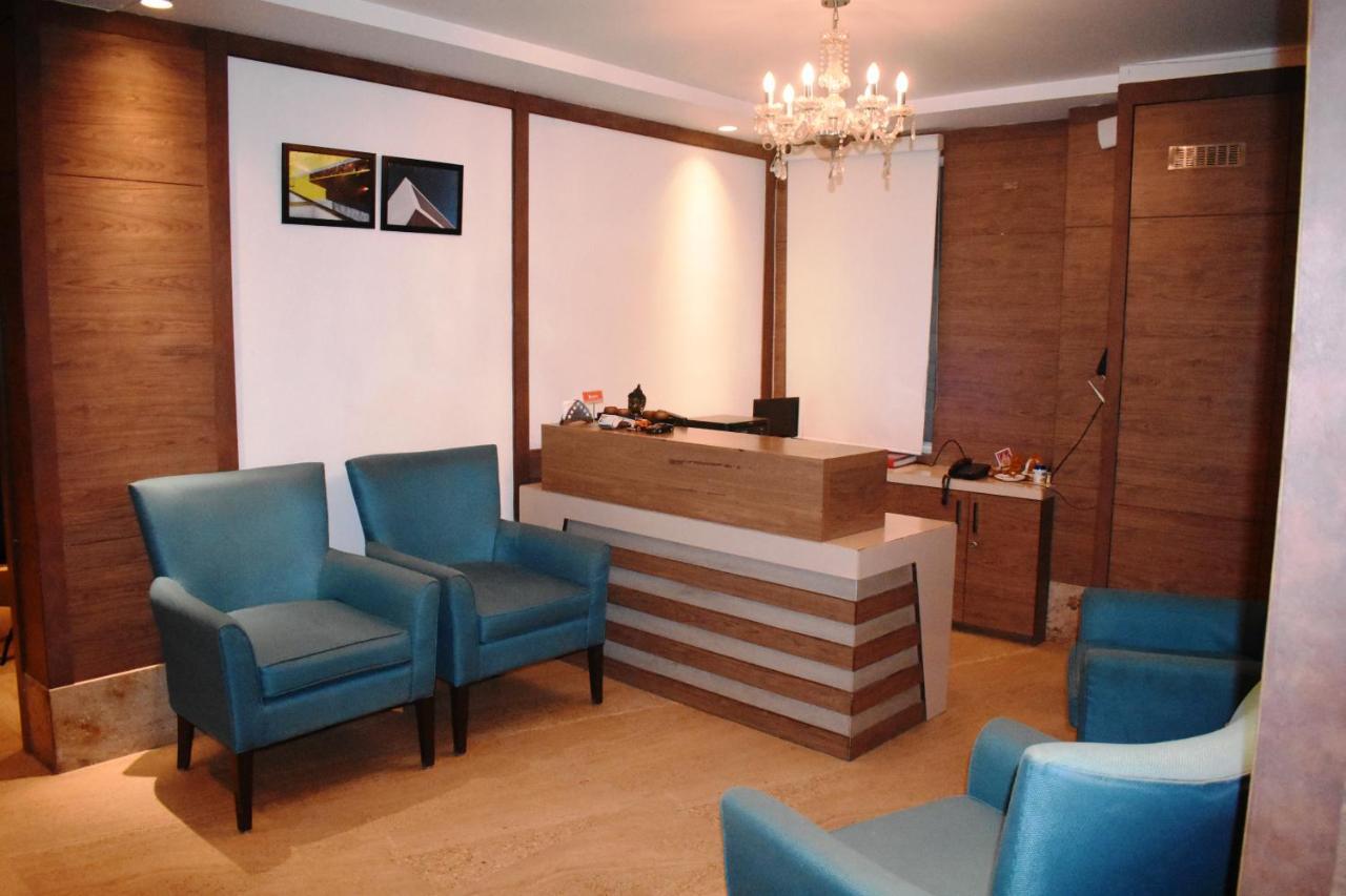 Lemonwood Suites By F9 Hotels - Trivoli Garden Chhatarpur Nueva Delhi Exterior foto